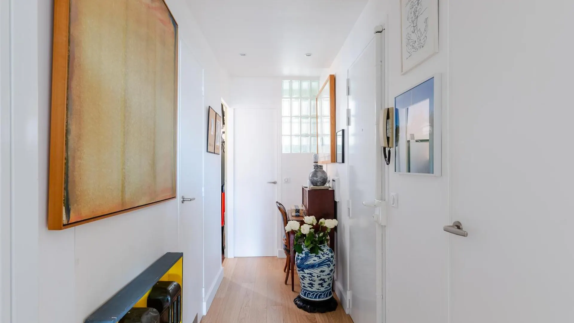 Veeve - Culture And Colour Apartment Paris France