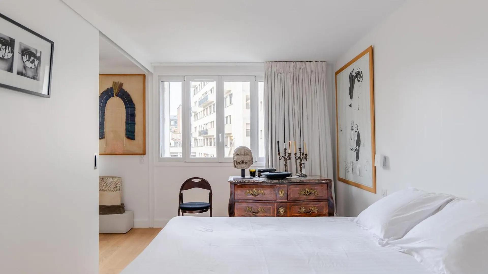 Veeve - Culture And Colour Apartment Paris