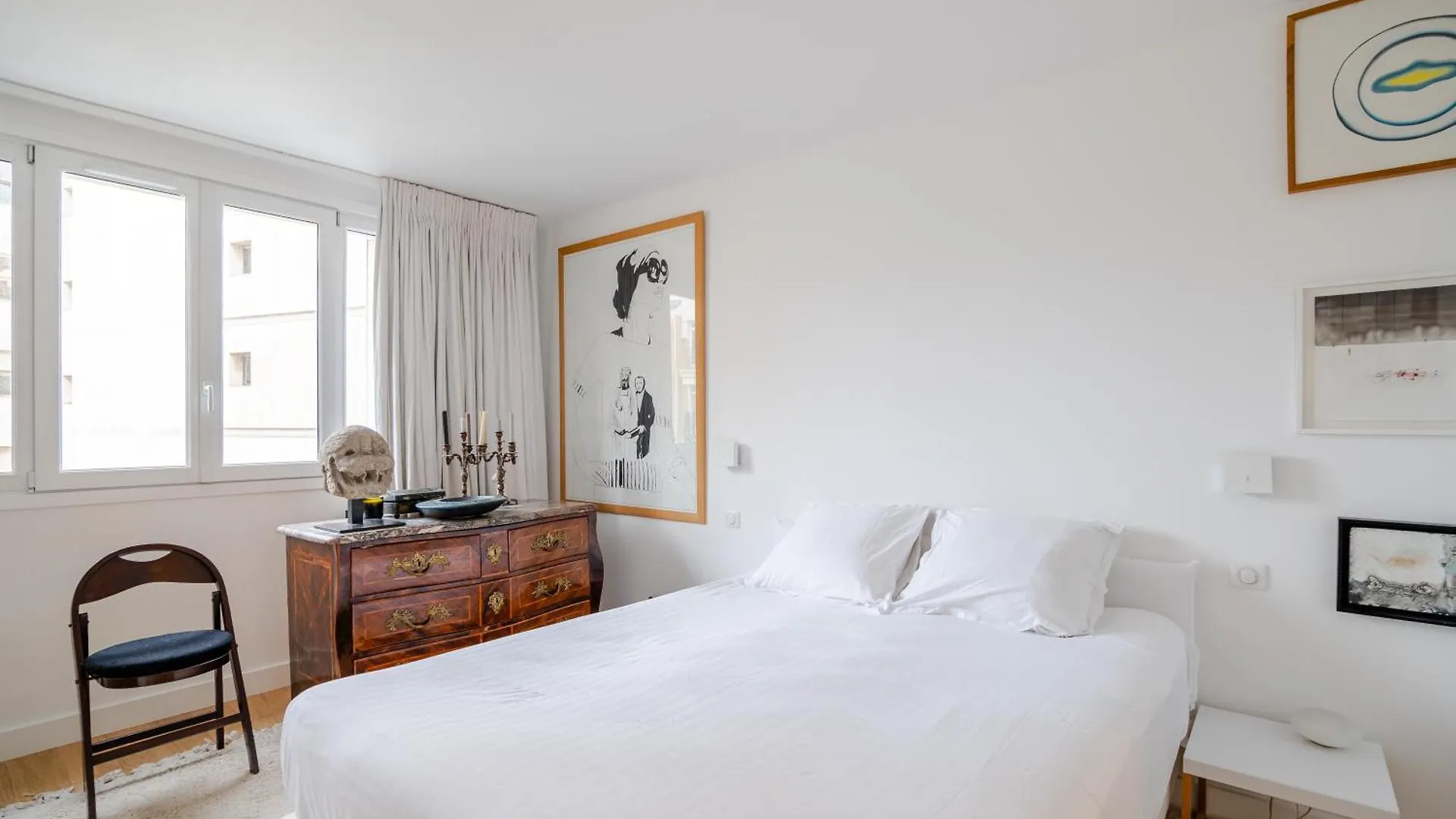 Veeve - Culture And Colour Apartment Paris